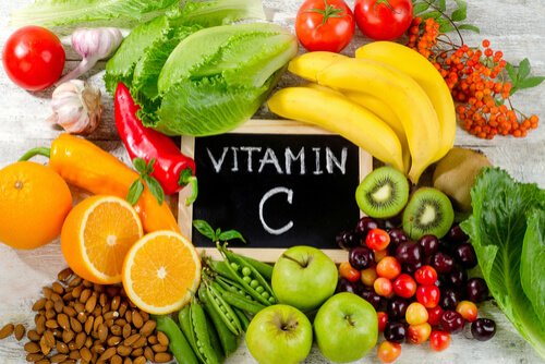 Vitamin C sẽ giúp tổng hợp sắt tốt hơn cho cơ thể