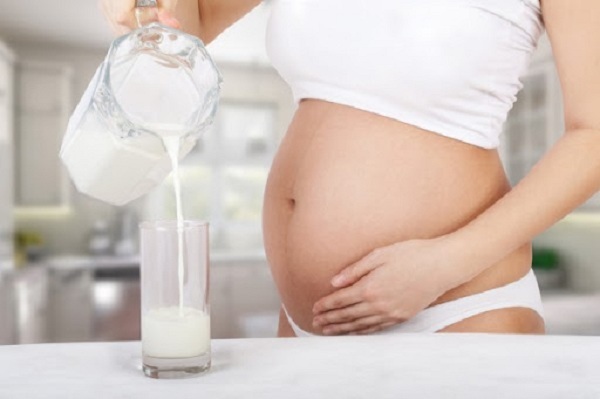 Lý giải thắc mắc bà bầu uống sữa đậu nành có tốt không?
